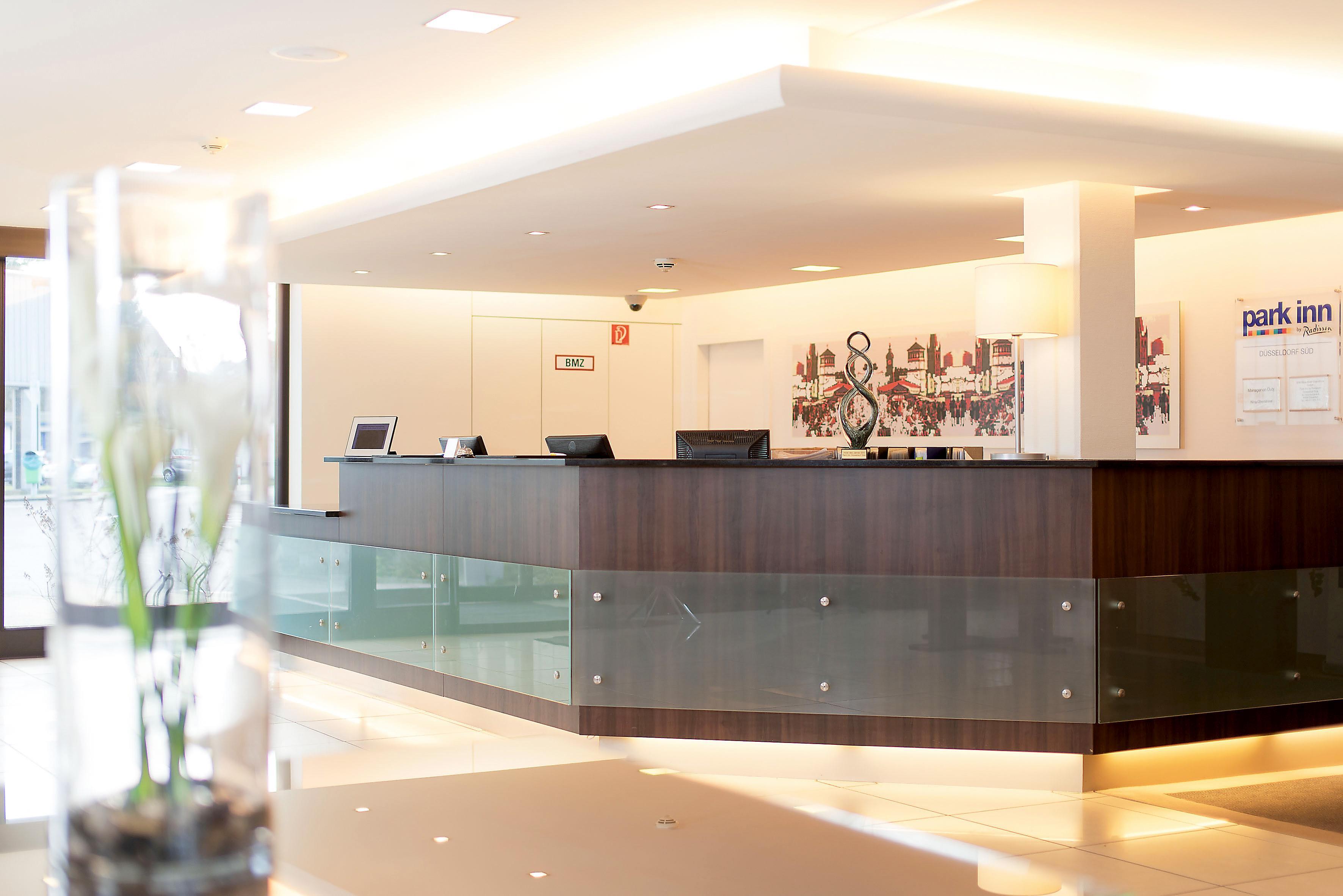 Mercure Hotel Duesseldorf Sued Екстериор снимка