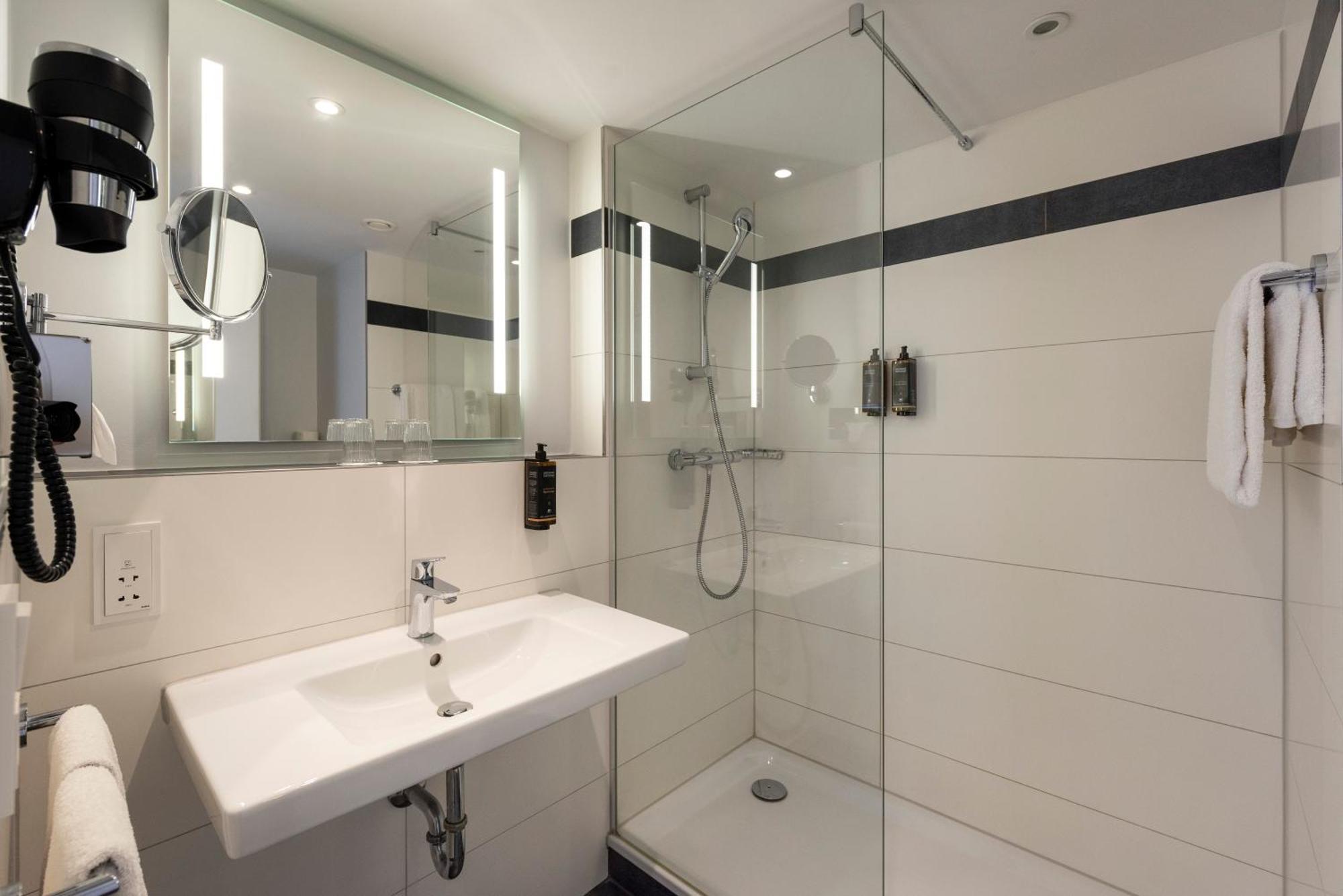 Mercure Hotel Duesseldorf Sued Екстериор снимка