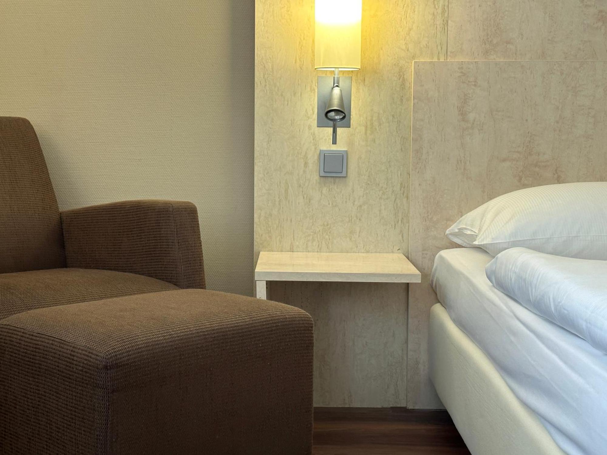 Mercure Hotel Duesseldorf Sued Екстериор снимка