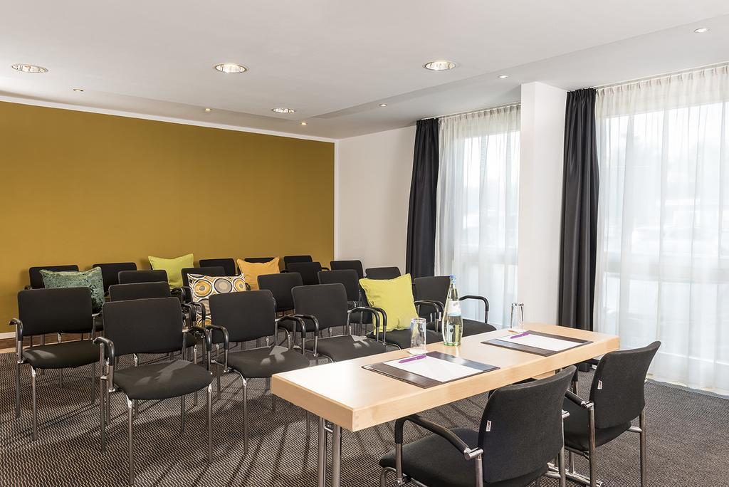 Mercure Hotel Duesseldorf Sued Бизнес снимка